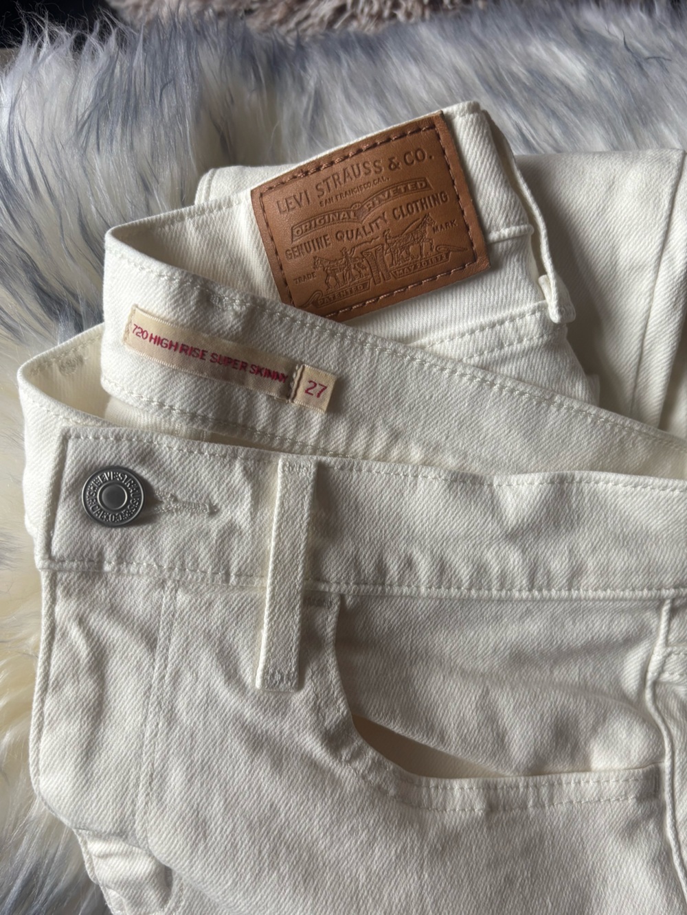 720 High Rise Super Skinny Levi's Cream/white Jeans